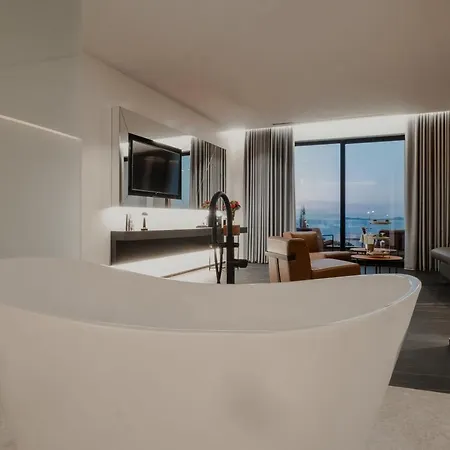 Maritim Marina Bay 5* Vlorë