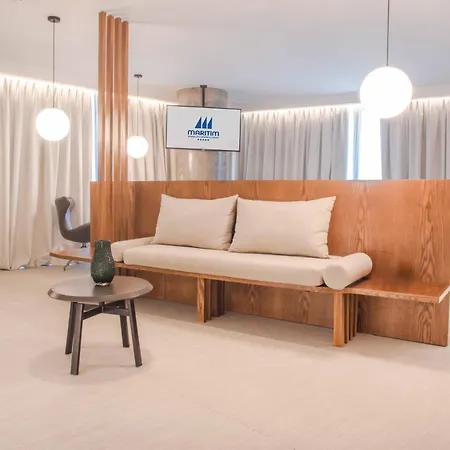 Maritim Marina Bay & Casino Adult Friendly Отель Влёра